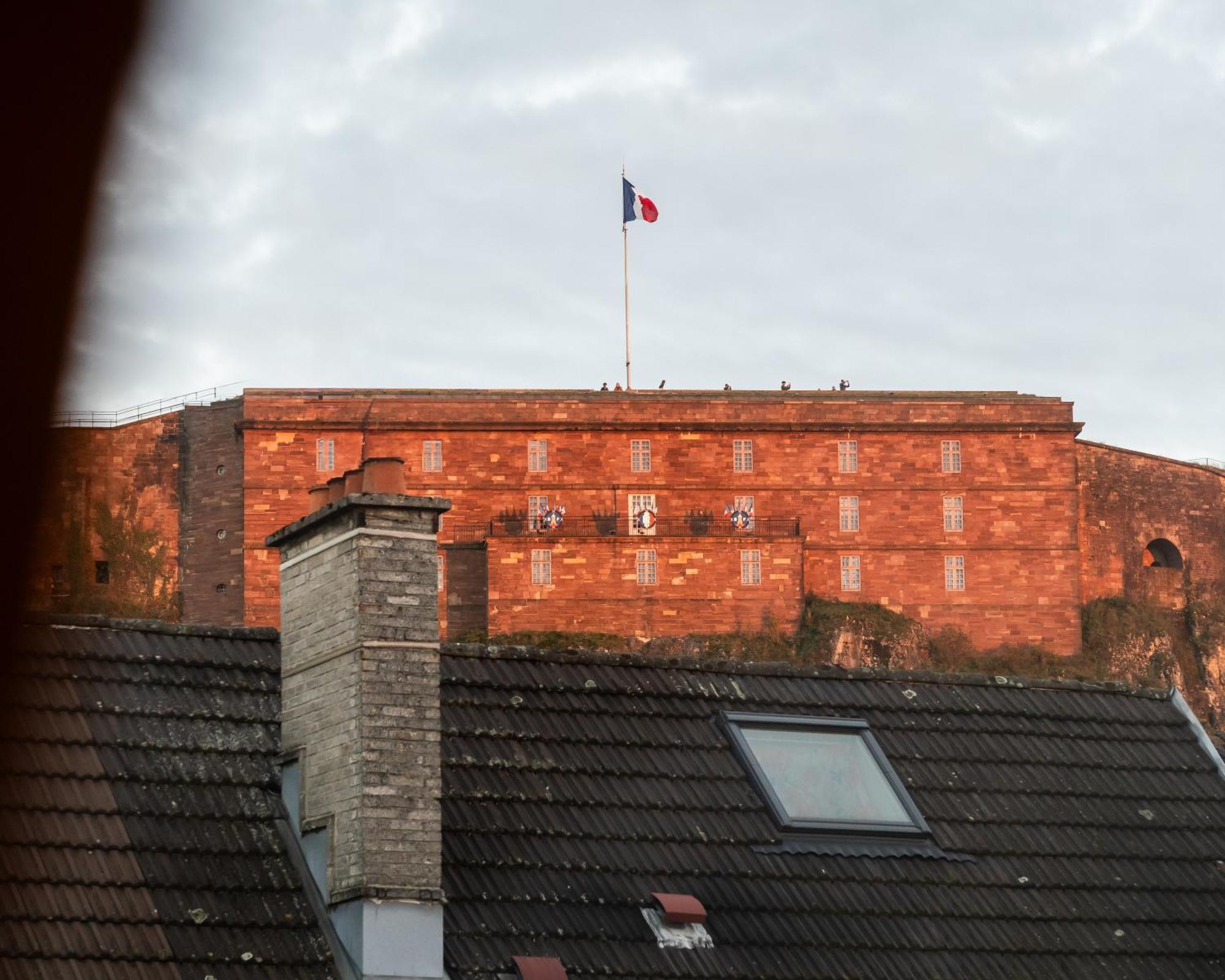 Les Toits De La Citadelle Apartment *